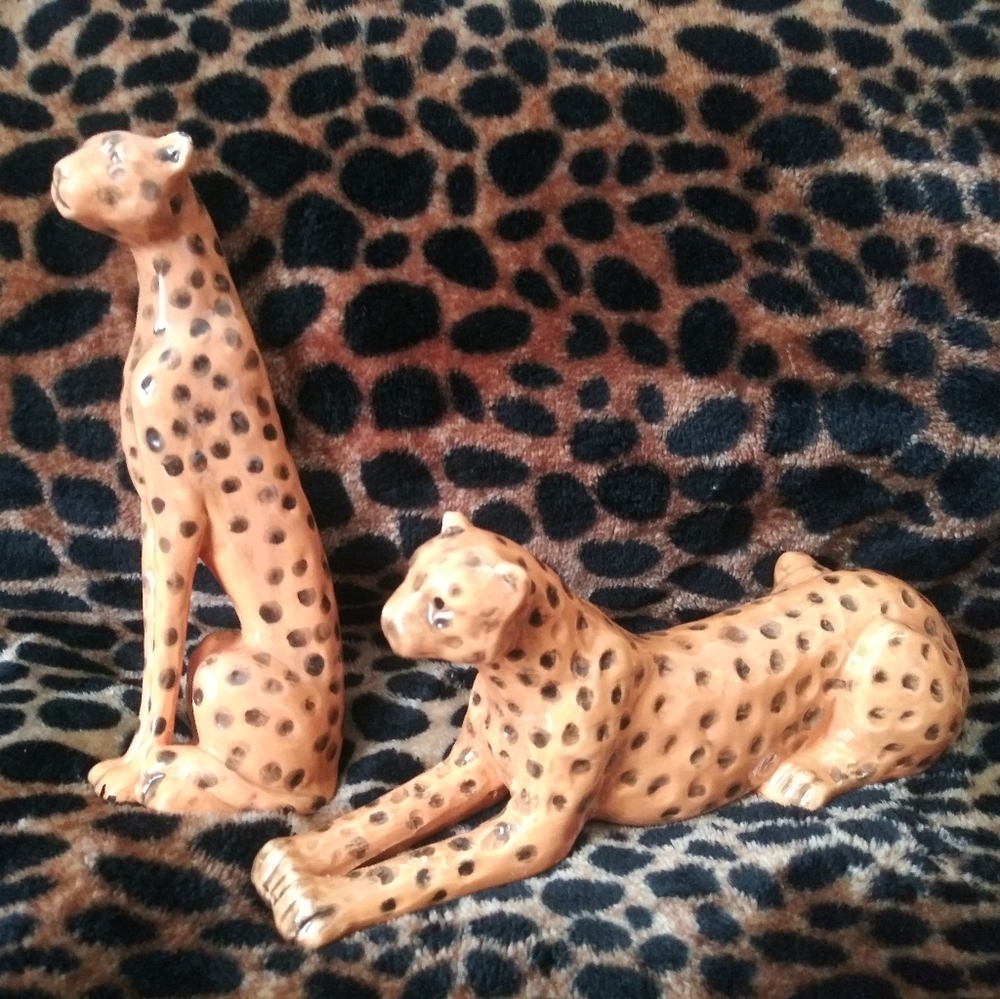 Cheetah Statues